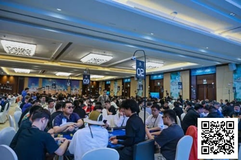 【EPCP扑克】2025CPG三亚总决赛｜速战速决！主赛事首次同步即将入围圈泡沫击碎！王泰麒装袋168万记分牌携手240人晋级第三轮！