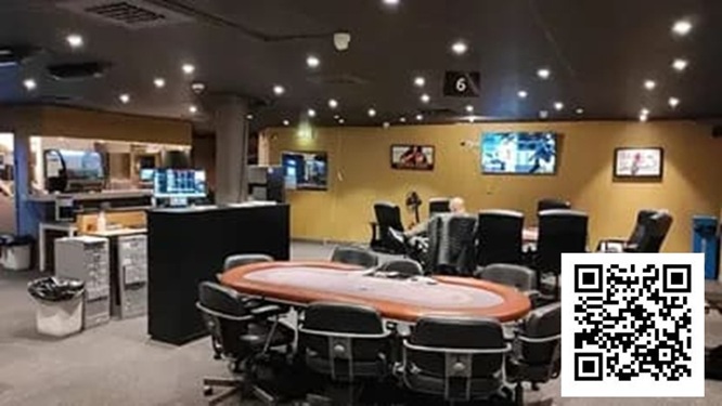 【EPCP扑克】深夜牌局变“战场”!瑞典特警荷枪实弹突袭扑克比赛,线下扑克彻底凉凉?