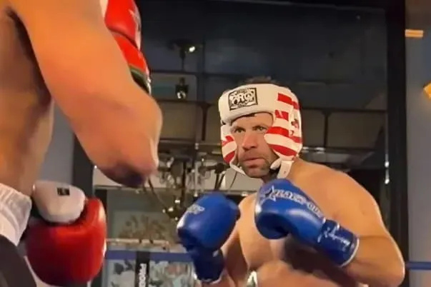 【EPCP扑克】Jungleman拳击赛结果大翻车!Dan Cates遭判TKO落败