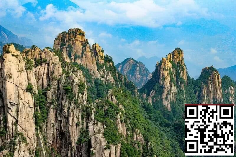 【EPCP扑克】泰山之巅首日 | 吕彦与何映含分别斩获开幕赛AB组CL，Day1共262人次参与，38人晋级Day2