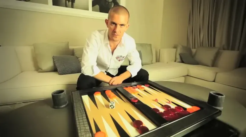 【EPCP扑克】“我就是个蠢货”——Gus Hansen 的崩塌与重生，从赌桌之神到输光数百万