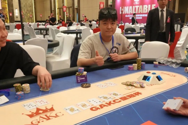 【EPCP扑克】SWPT·广安站 | 从“抚仙湖杯”到SWPT，西南扑克标杆赛事华丽升级，首日战火点燃！马鹏龙斩获回馈赛冠军