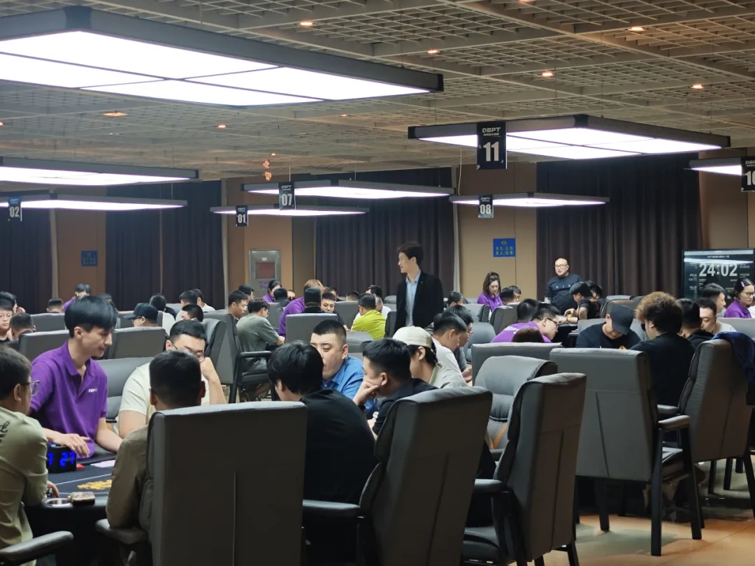 【EPCP扑克】DBPT葫芦岛站C组战报：270人次创单日新高，何先生118万记分牌登顶“东北王”