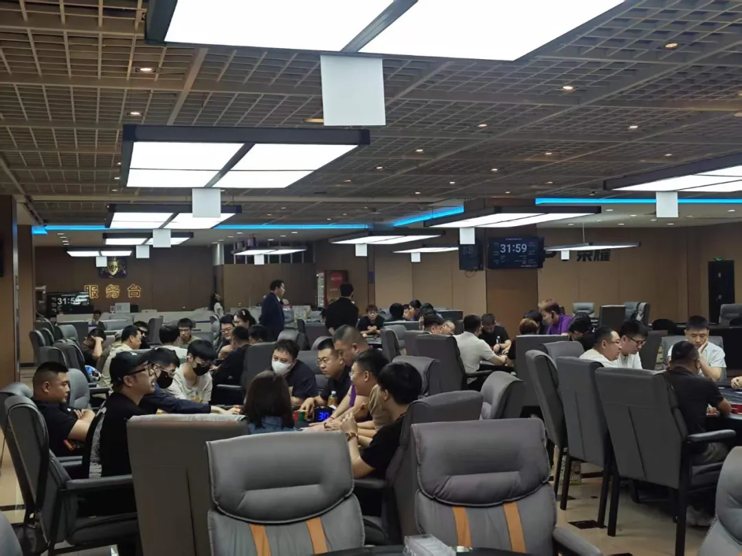【EPCP扑克】DBPT葫芦岛站决赛桌诞生!于永泽487万记分牌领跑,十强争霸一触即发