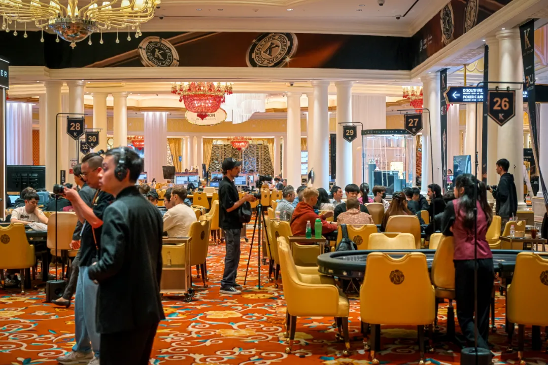 【EPCP扑克】2026 KPC Poker | 王者主赛事Day2收官,9人FT诞生!茅人及成泡沫男孩,黄鹏背靠背打入主赛FT